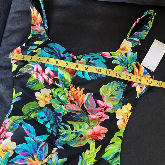 Maxine Of Hollywood Oahu Oasis Shirred Front Girl Leg One-Piece Swimsuit Size 8 - Picture 10 of 11